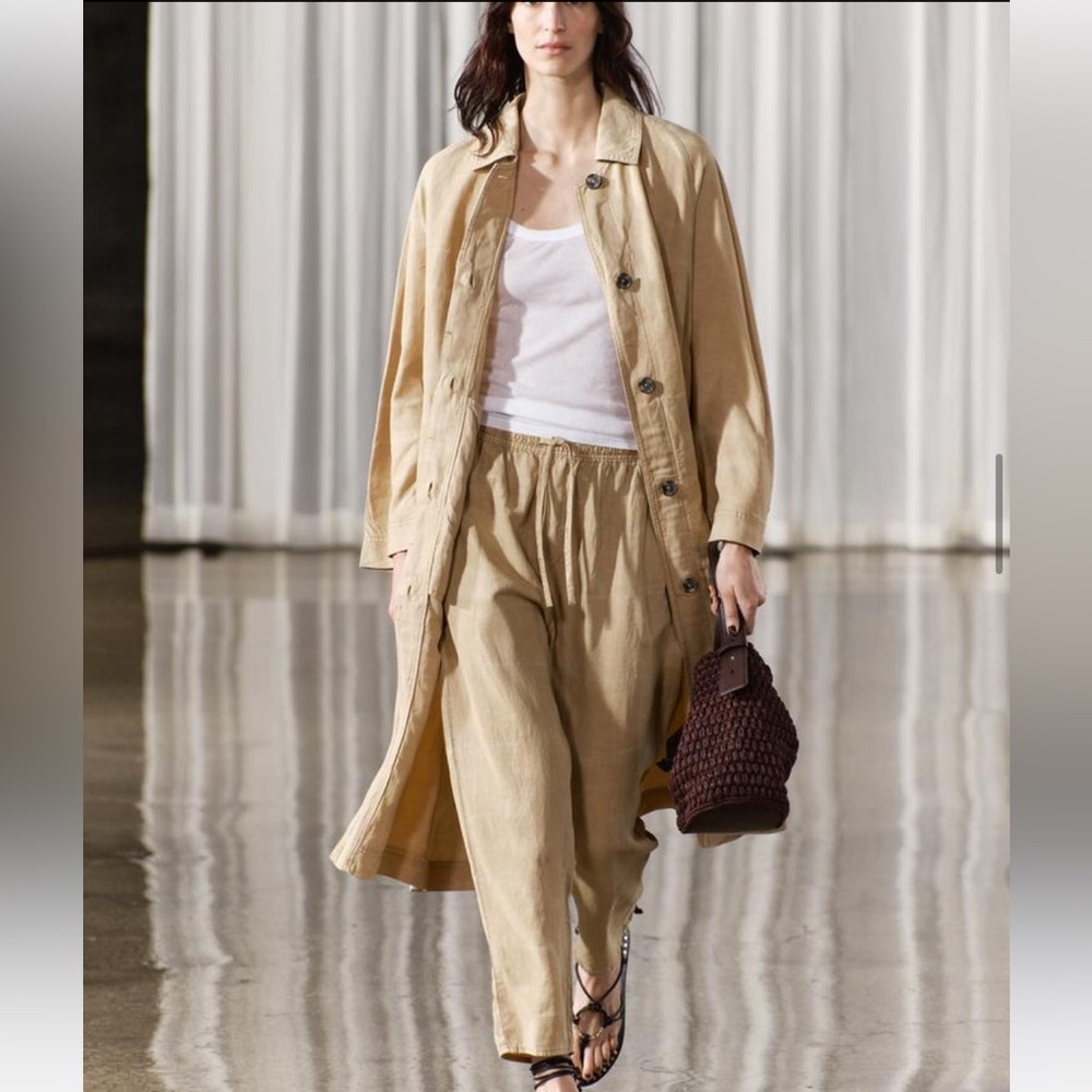 trench coat - Picture 3 of 9
